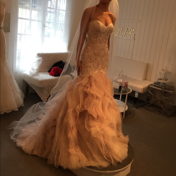 Stunning Stella York wedding gown NWOT - Picture 3 of 10